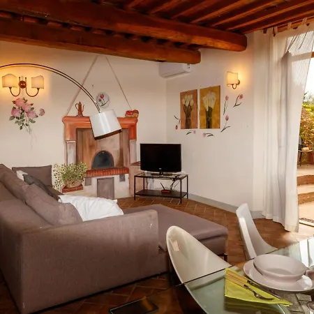 Borgo Villa Risi Siena Exterior photo