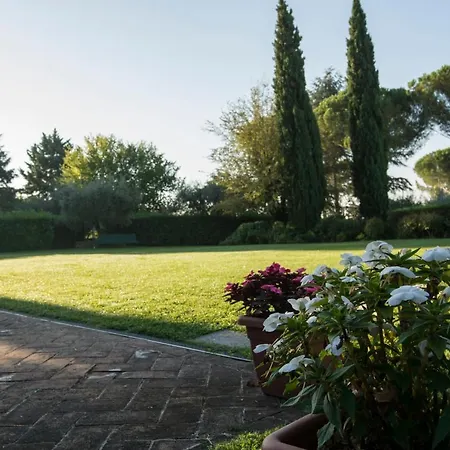 Borgo Villa Risi Siena Exterior photo